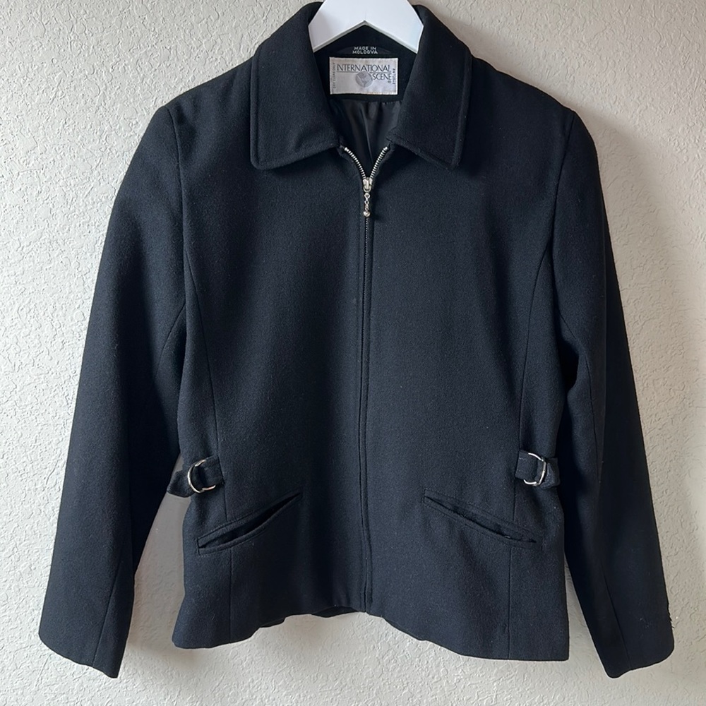 International Scene Zip Front Jacket‎ Size 7/8